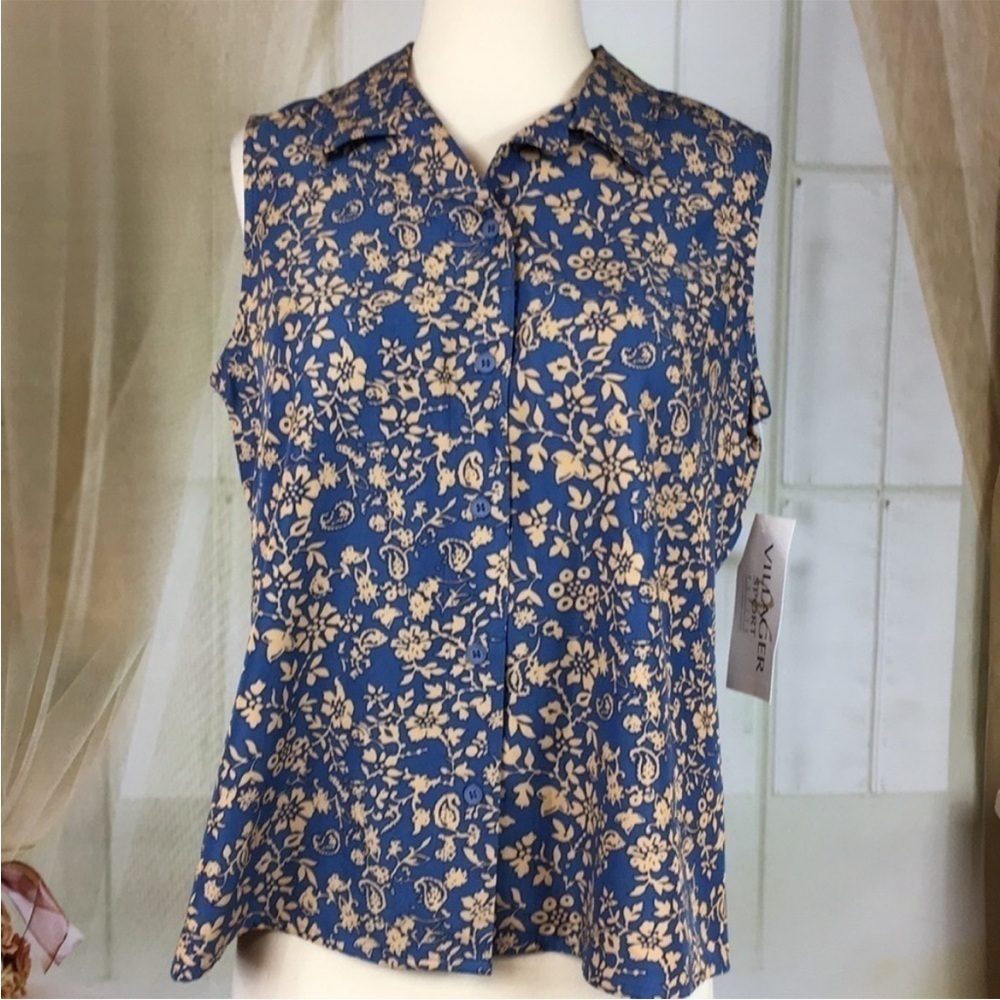 🆕 VILLAGER Blue Floral
Sleeveless Blouse L P
